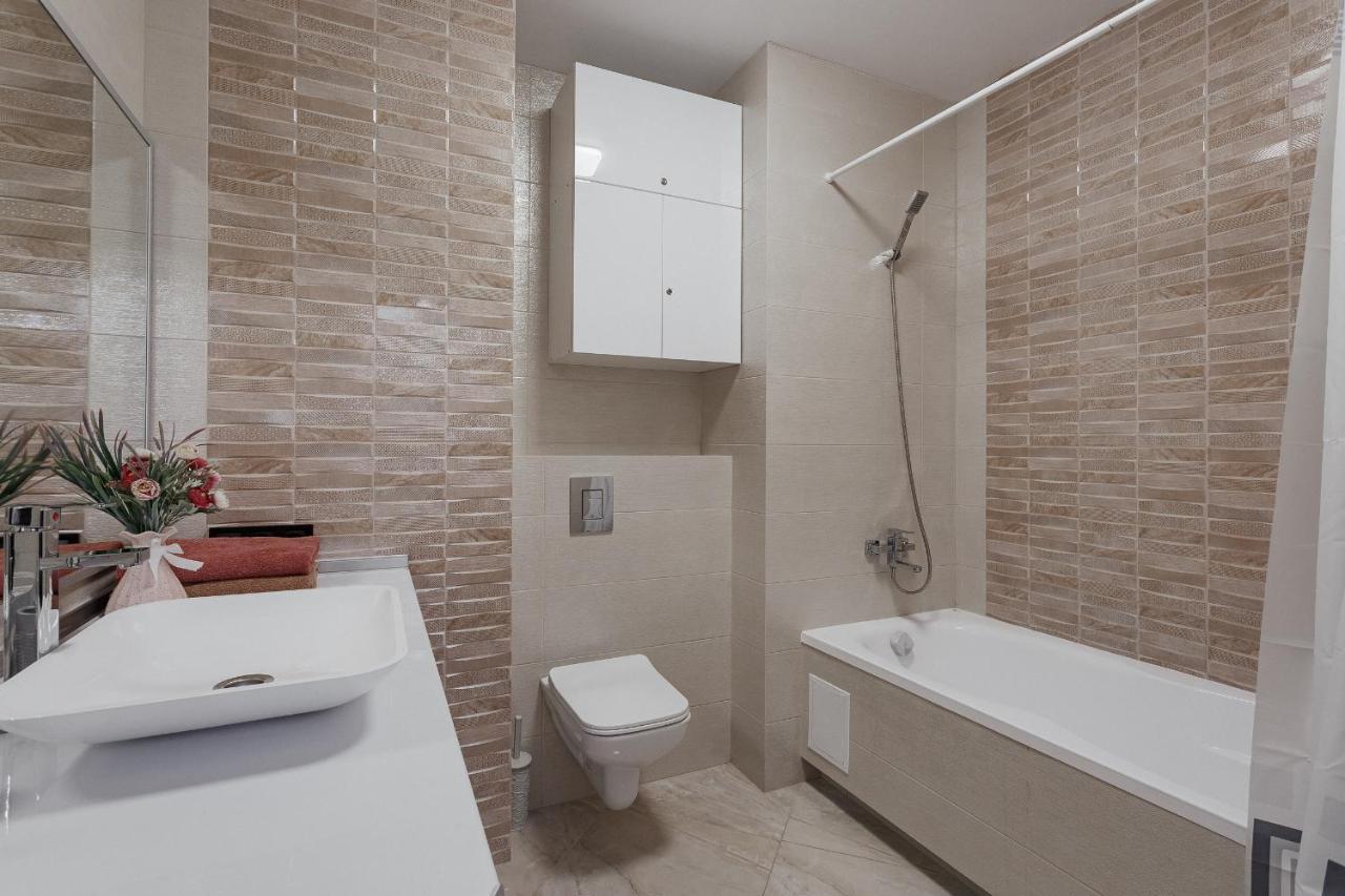 Apartments In Arcadia Vip Odesa Exterior foto